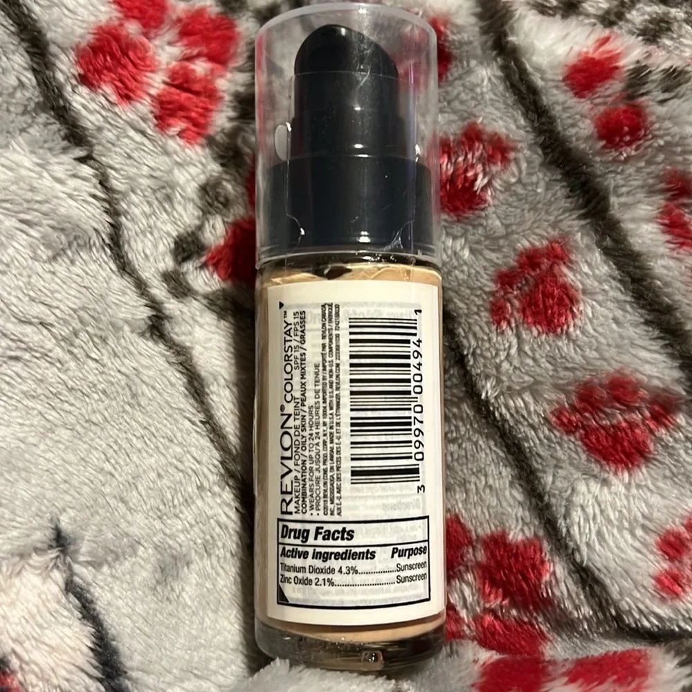 NWT Revlon Color Stay Foundation Long-Lasting Formula- 290 Natural Color
